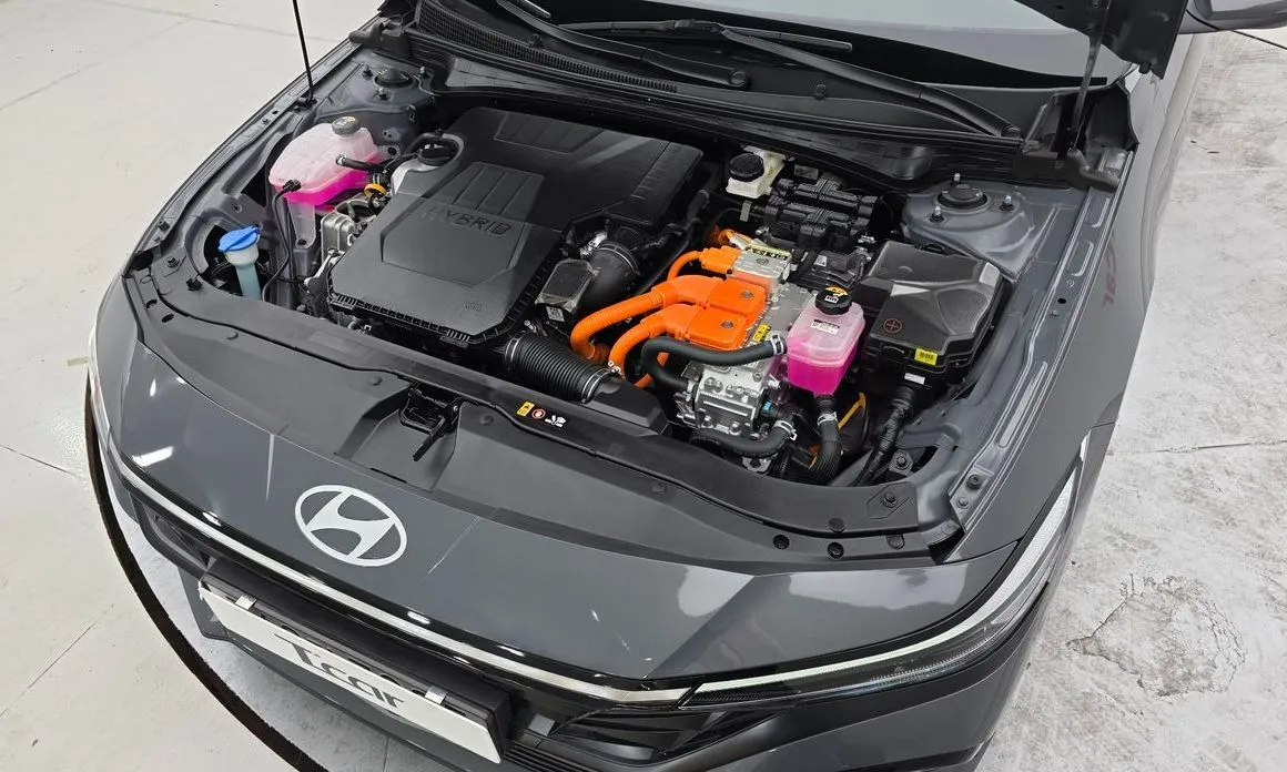 Hyundai AVANTE — фото 9