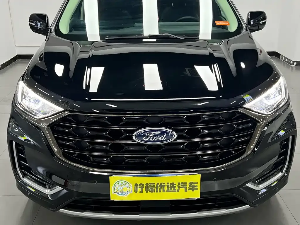 Ford Edge — фото 6