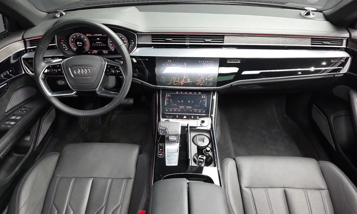 Audi A8 — фото 9