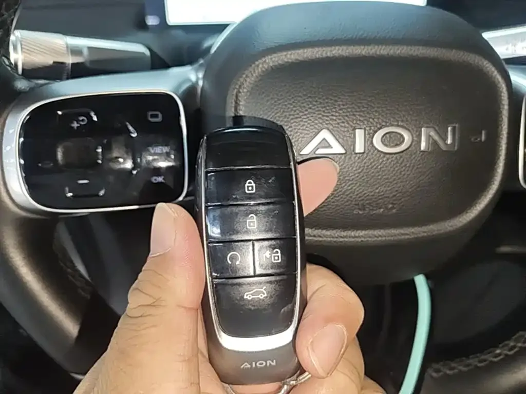 Aion Y — фото 3