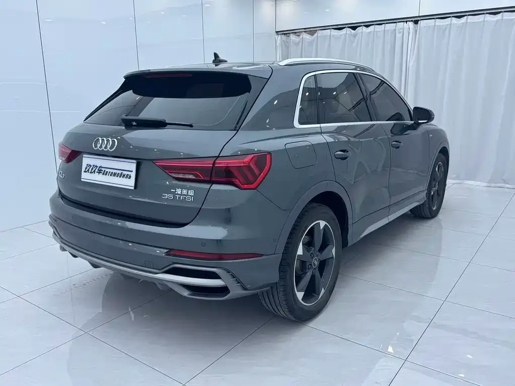 Audi Q3 — фото 5