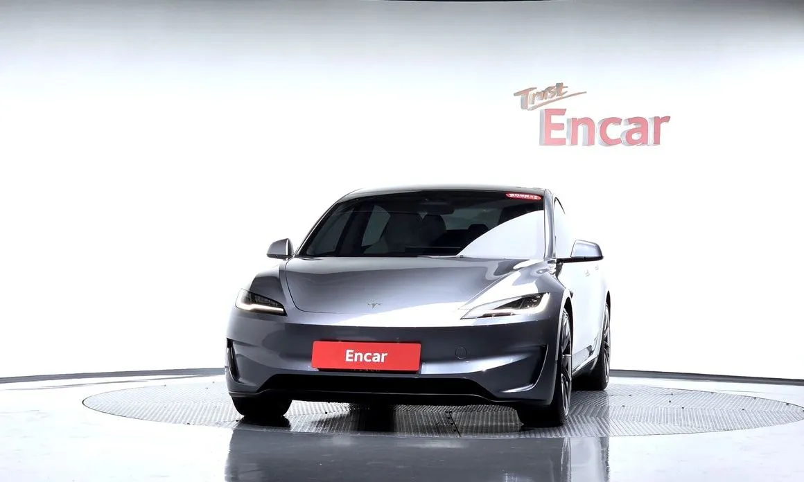 Tesla Model 3 — фото 3