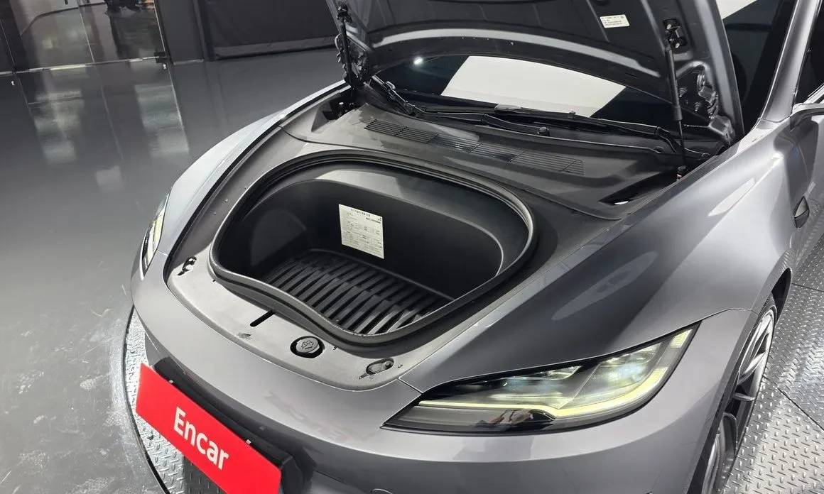 Tesla Model 3 — фото 10