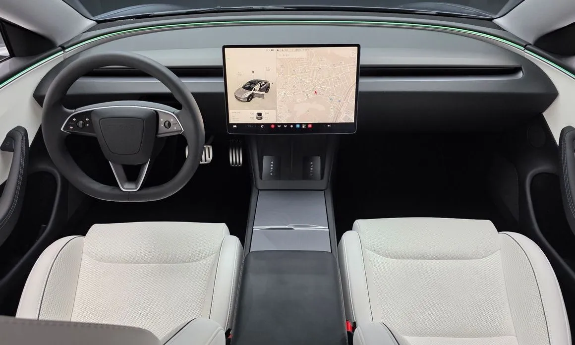 Tesla Model 3 — фото 7
