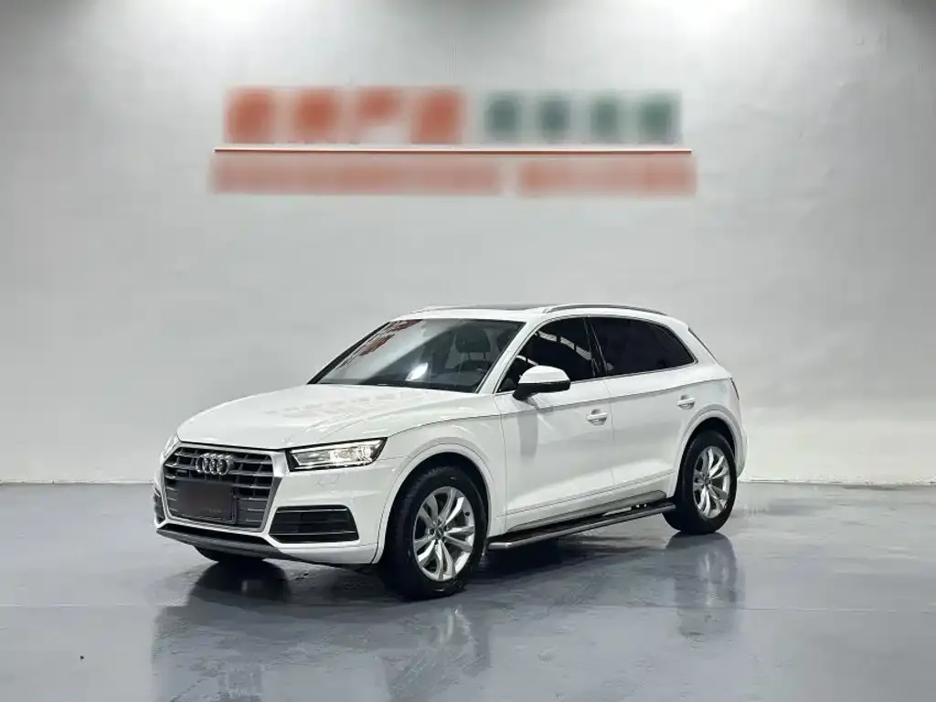 Audi Q5L — фото 2