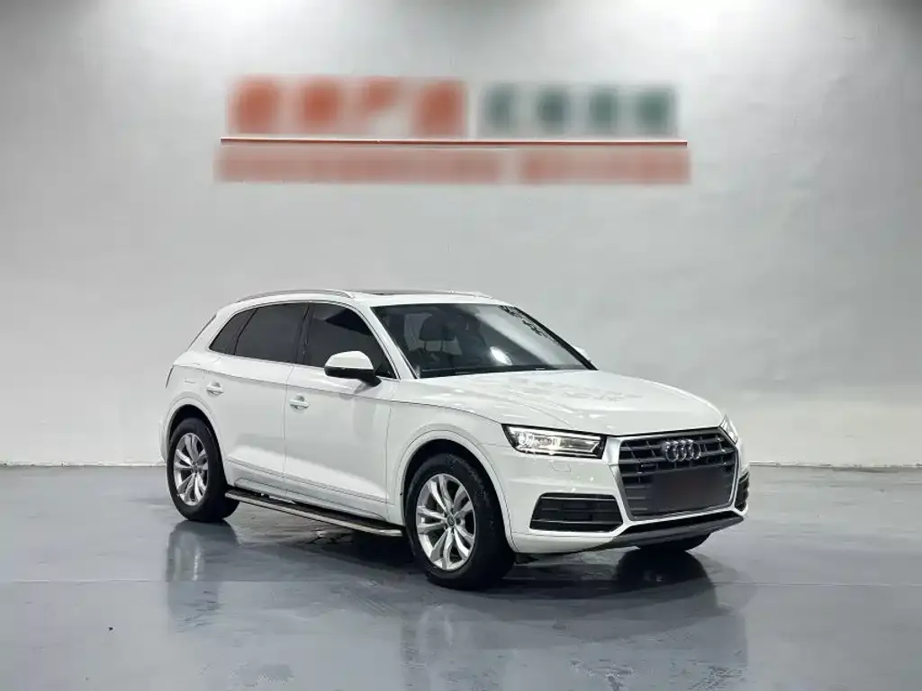 Audi Q5L — фото 3