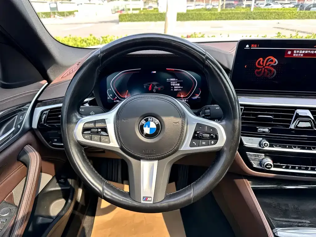 BMW 5 Series — фото 4