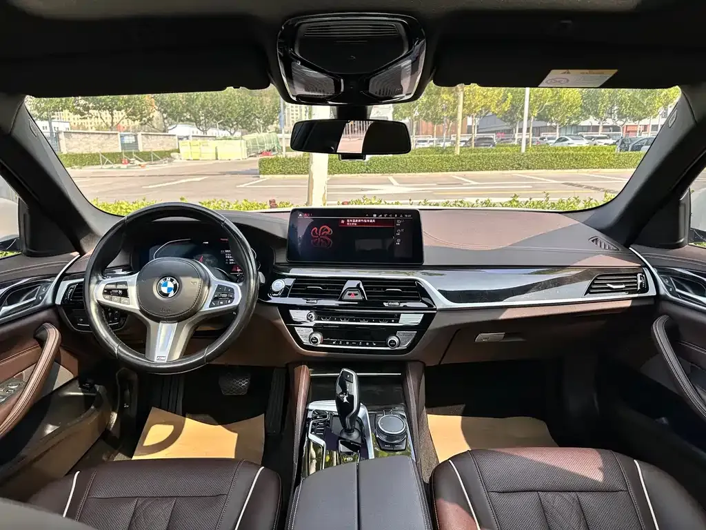 BMW 5 Series — фото 2