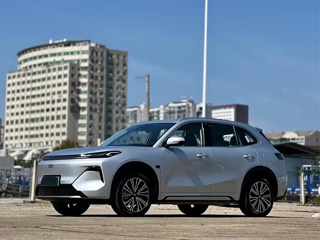 Geely Galaxy Xingjian 7 — фото 1