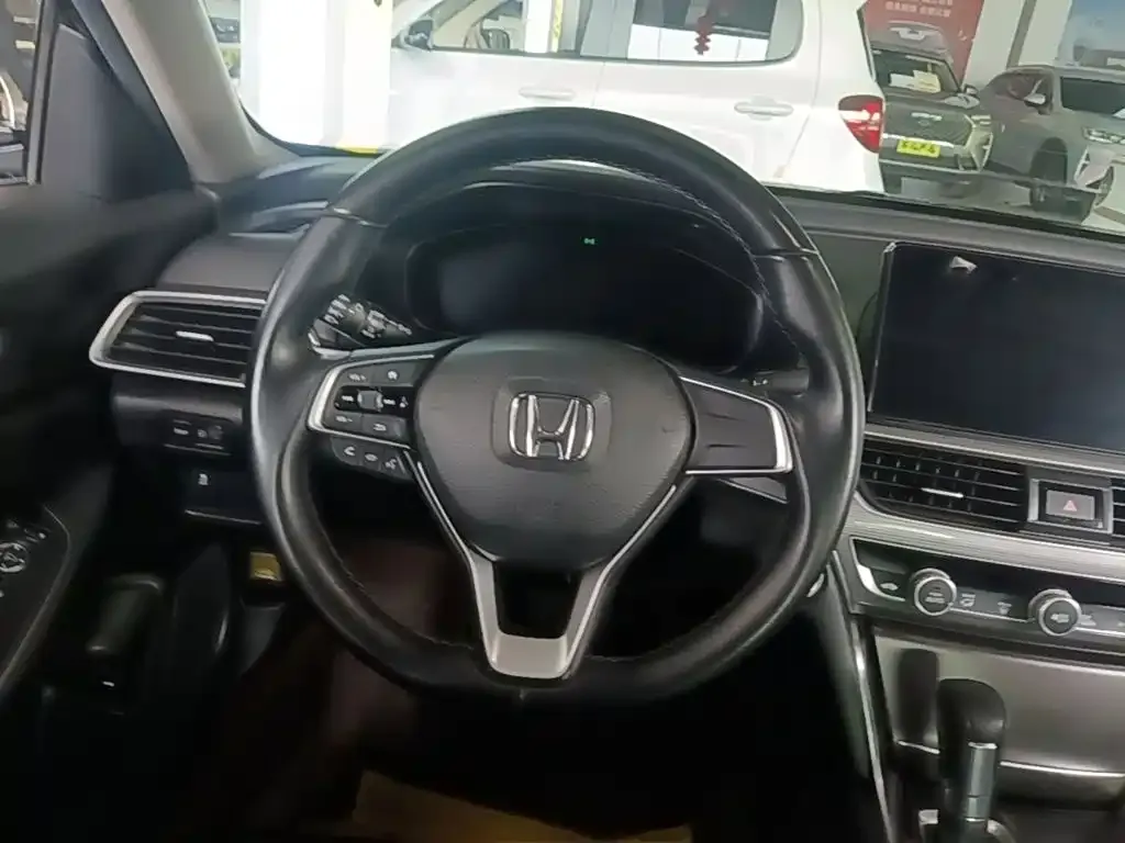 Honda Accord — фото 2