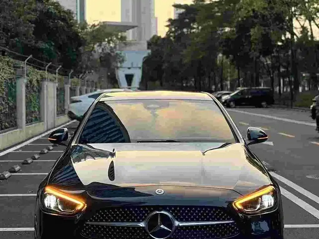Mercedes-Benz C-Class — фото 1