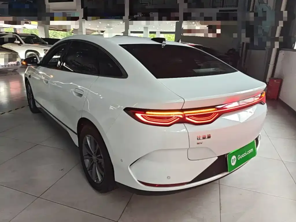 BYD Qin L — фото 5