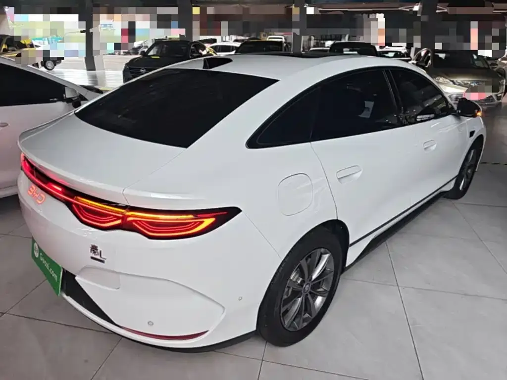 BYD Qin L — фото 7
