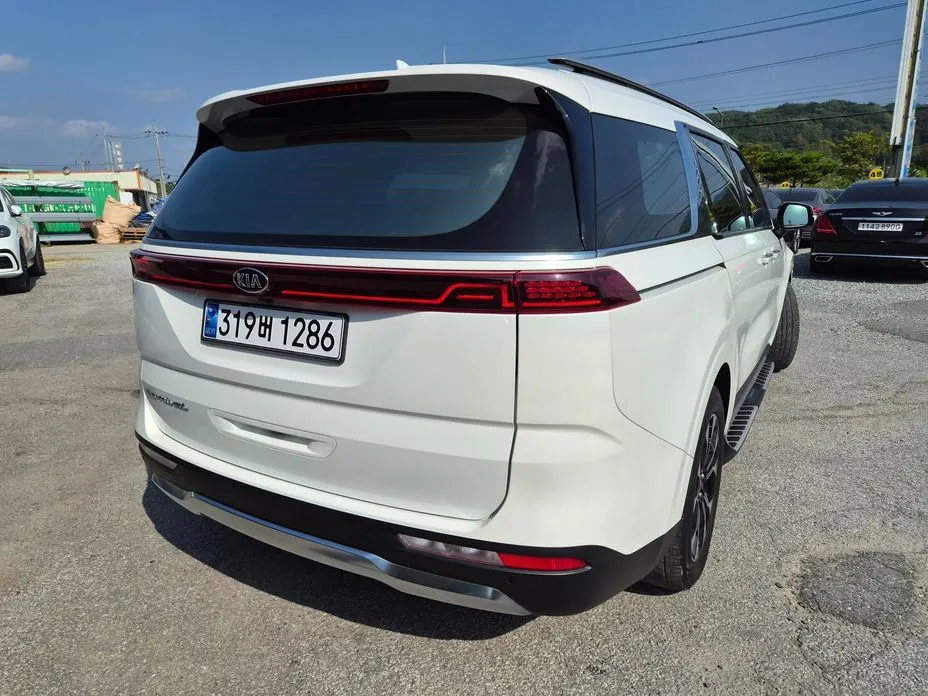 Kia Carnival — фото 2