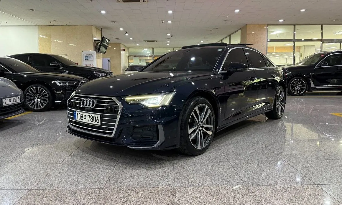 Audi A6 — фото 1