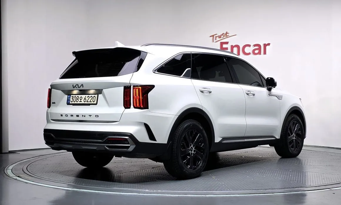 Kia Sorento — фото 4