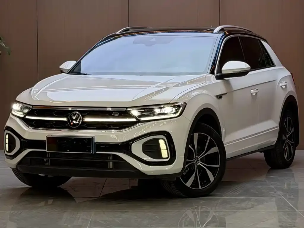 Volkswagen T-Roc — фото 1