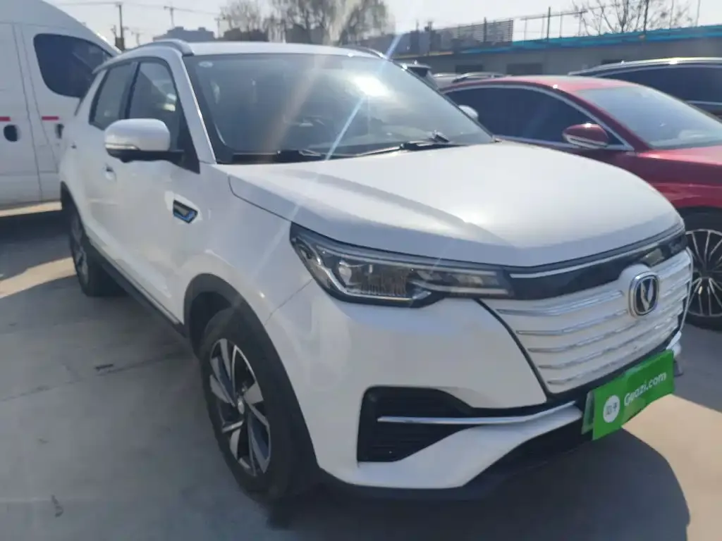 Changan CS55 EV — фото 6