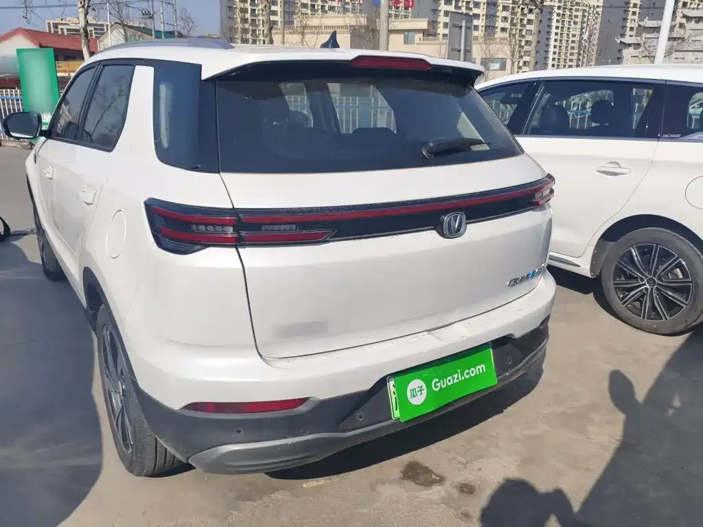 Changan CS55 EV — фото 8