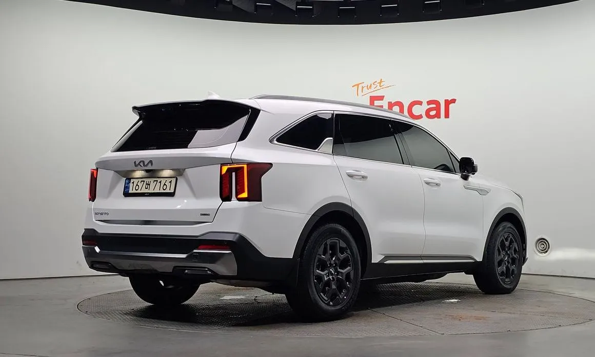 Kia Sorento — фото 8