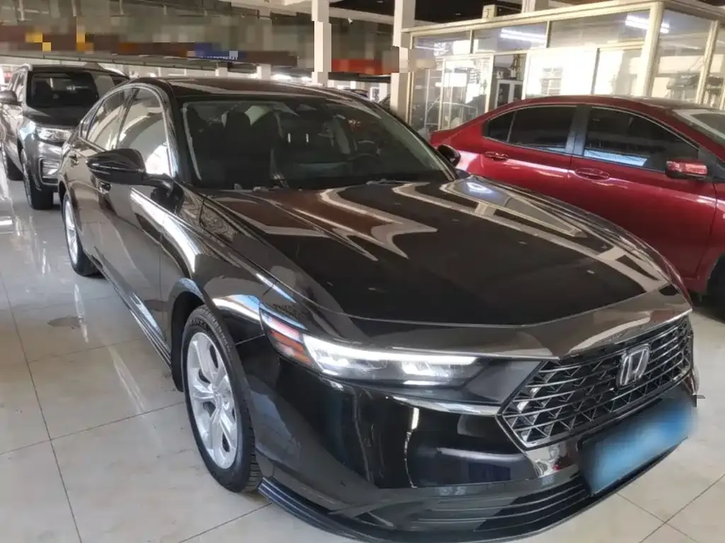 Honda Accord — фото 10