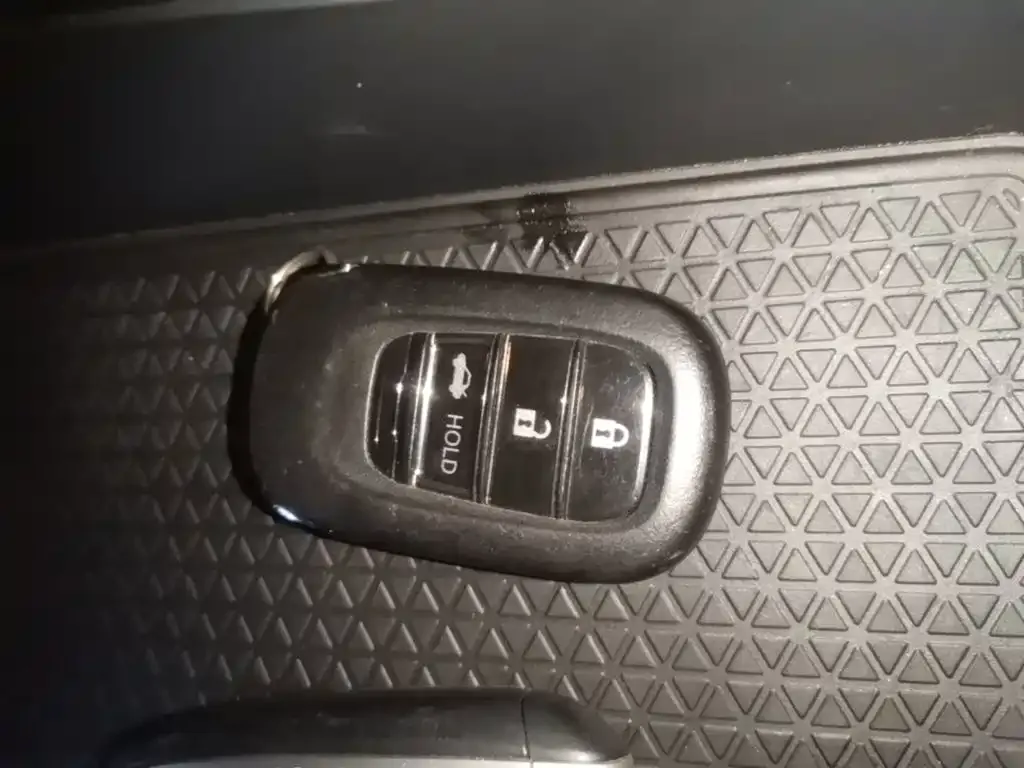 Honda Accord — фото 9