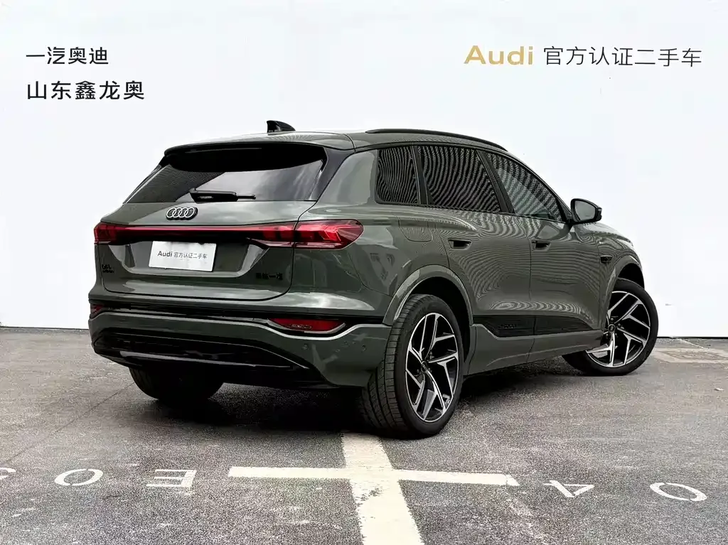 Audi Q6L e-tron — фото 6