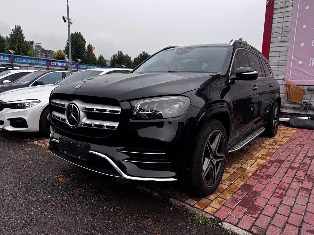 Mercedes-Benz GLS — фото 1