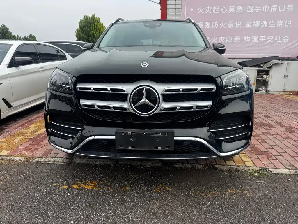 Mercedes-Benz GLS — фото 10