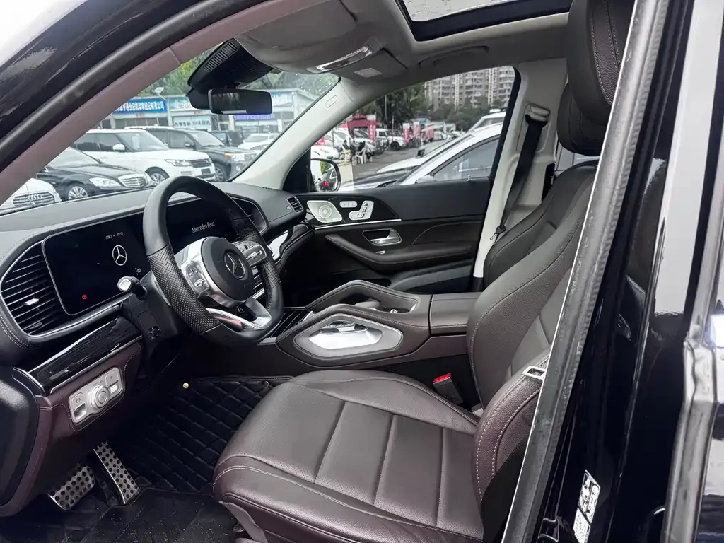 Mercedes-Benz GLS — фото 2