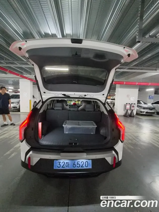 Kia EV3 — фото 9