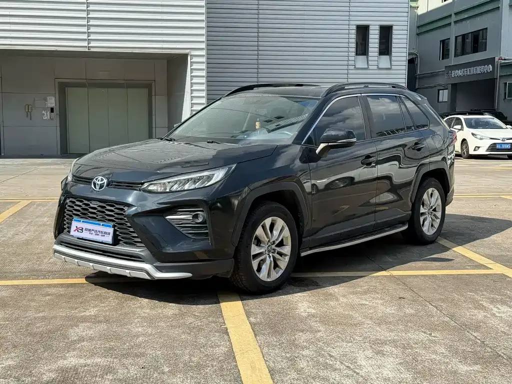 Toyota Wildlander — фото 1
