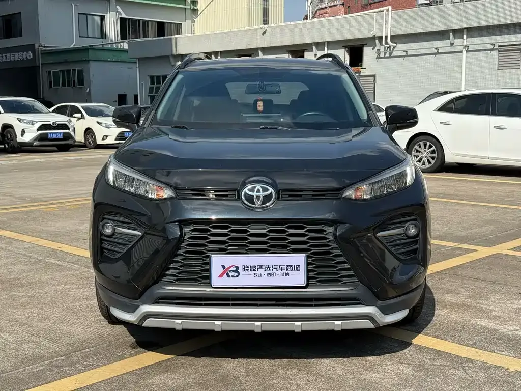 Toyota Wildlander — фото 10