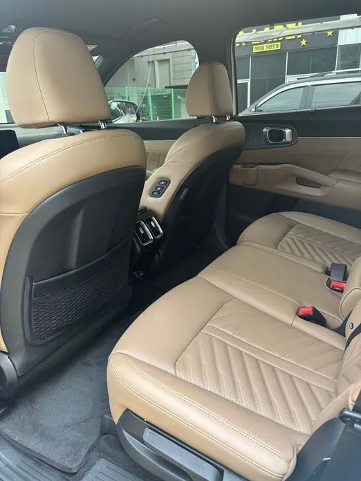 Kia Sorento — фото 6