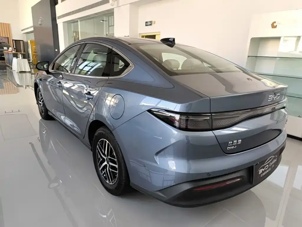 BYD Seal 05 DM-i — фото 6