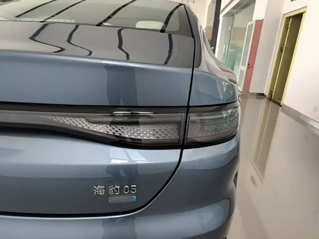 BYD Seal 05 DM-i — фото 2