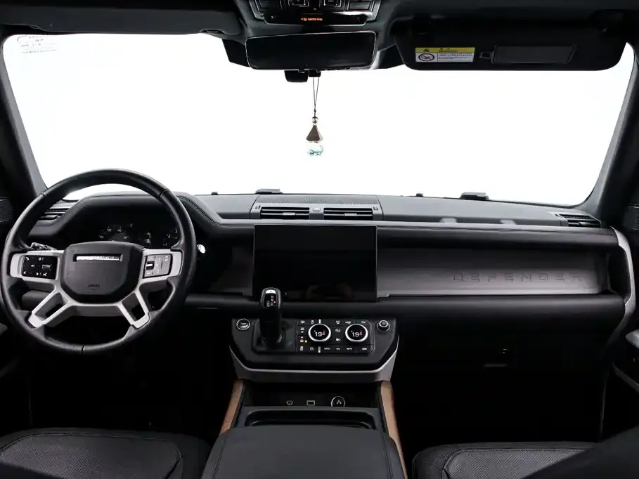 Land Rover Defender — фото 7