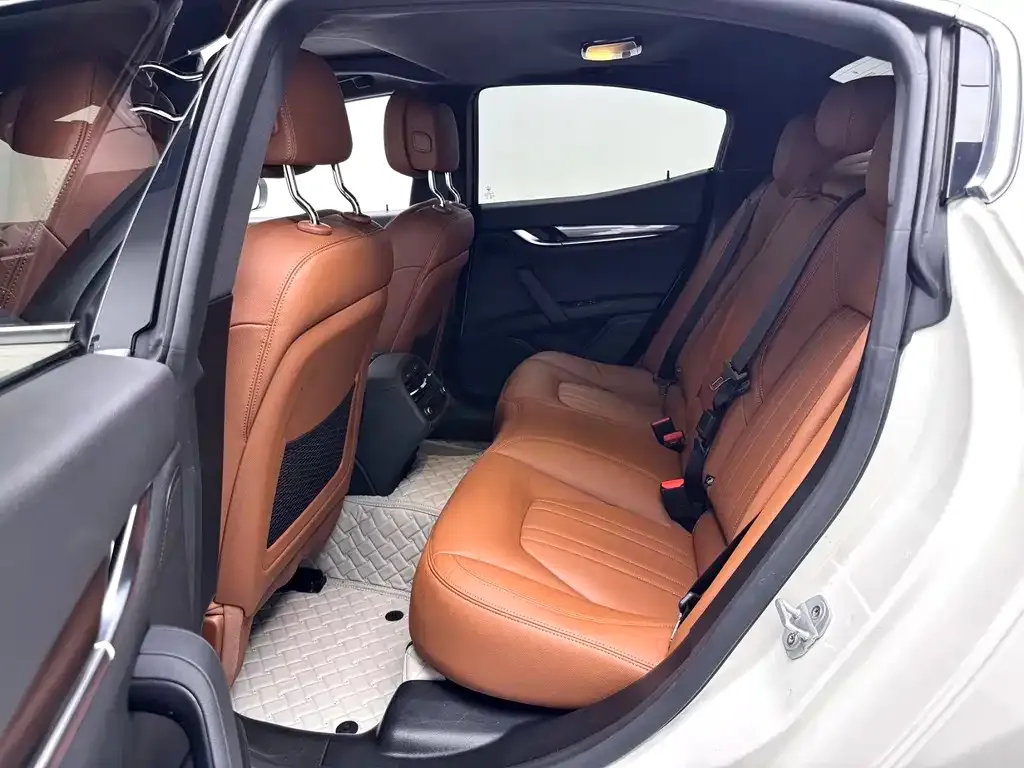 Maserati Ghibli — фото 8
