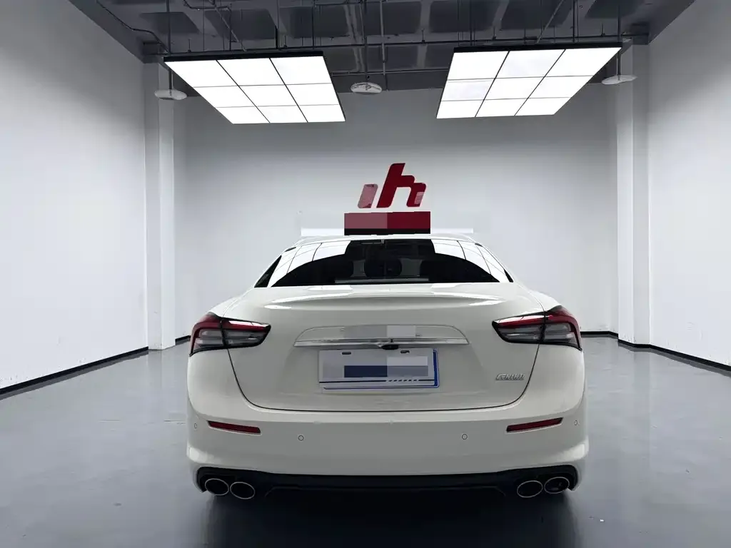 Maserati Ghibli — фото 7