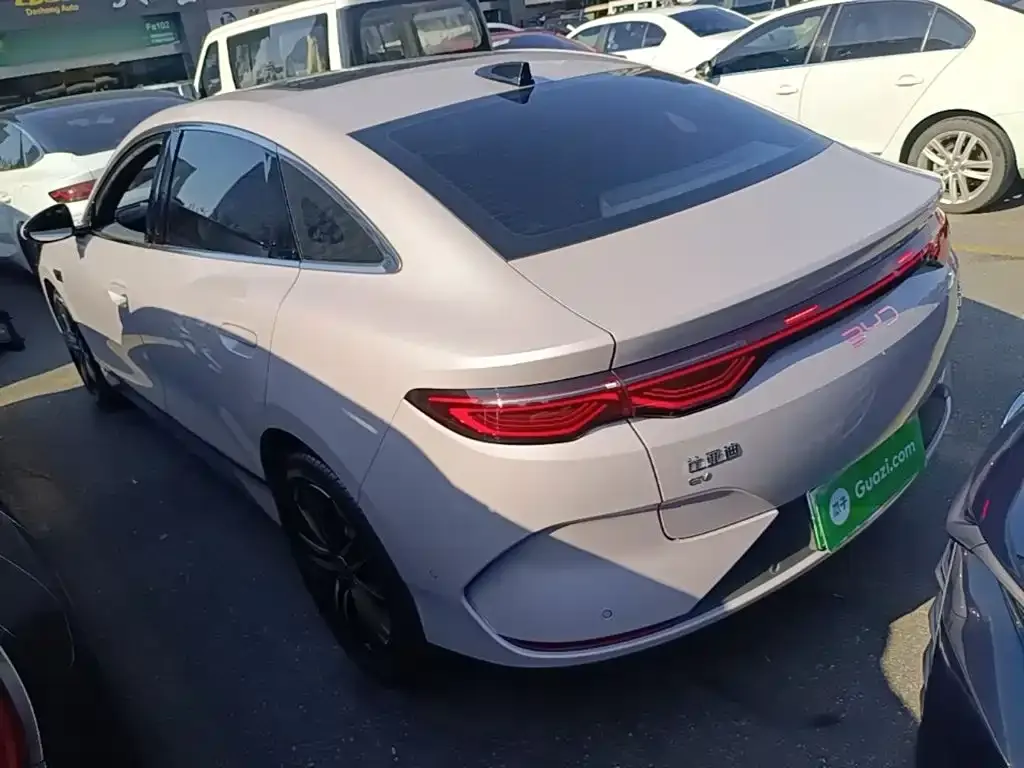 BYD Qin L — фото 4