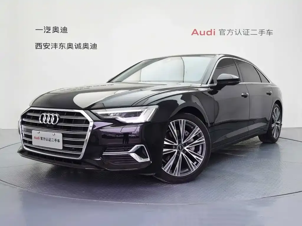 Audi A6L — фото 1