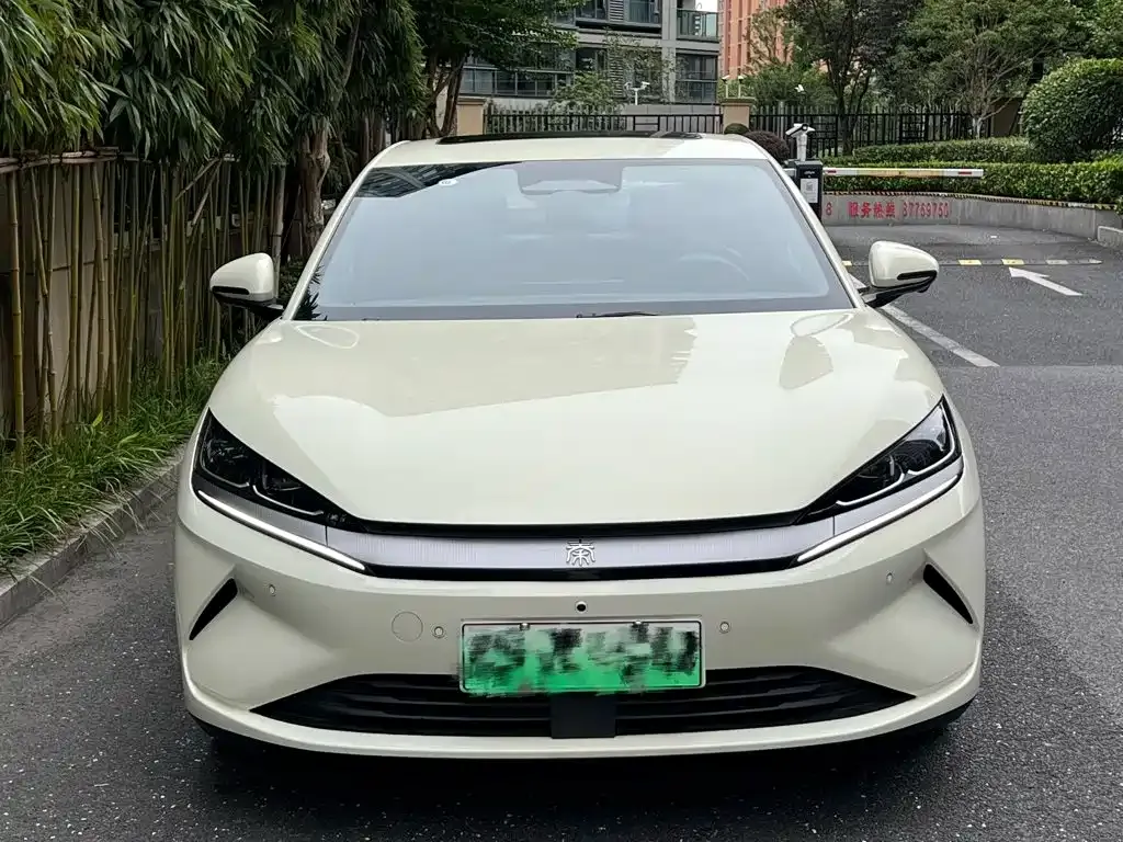 BYD Qin L — фото 7