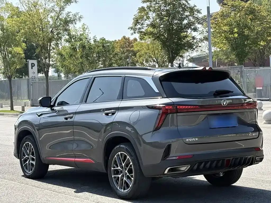 Changan CS75 PLUS — фото 9
