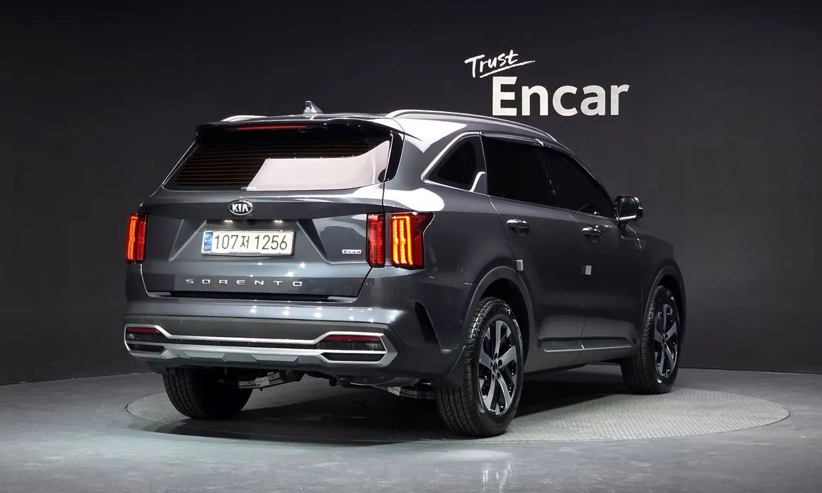 Kia Sorento — фото 4