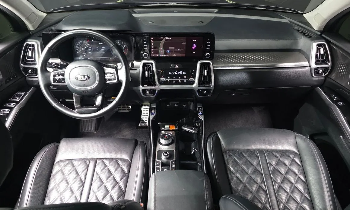 Kia Sorento — фото 7