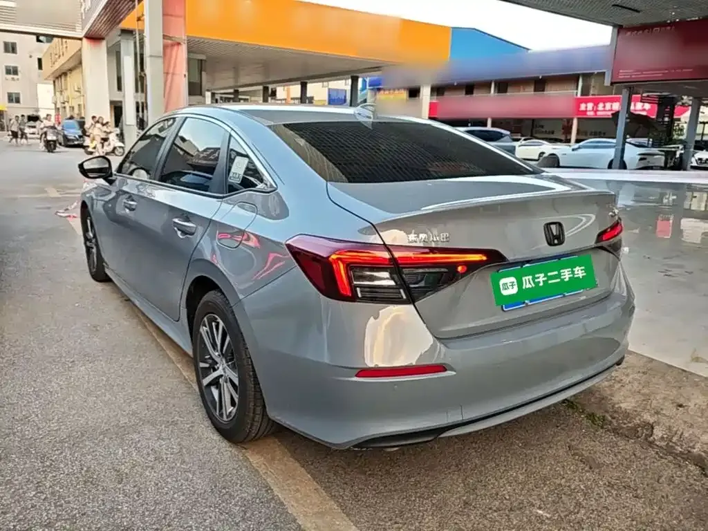 Honda Civic — фото 10