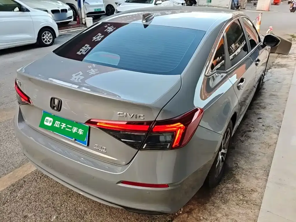 Honda Civic — фото 2