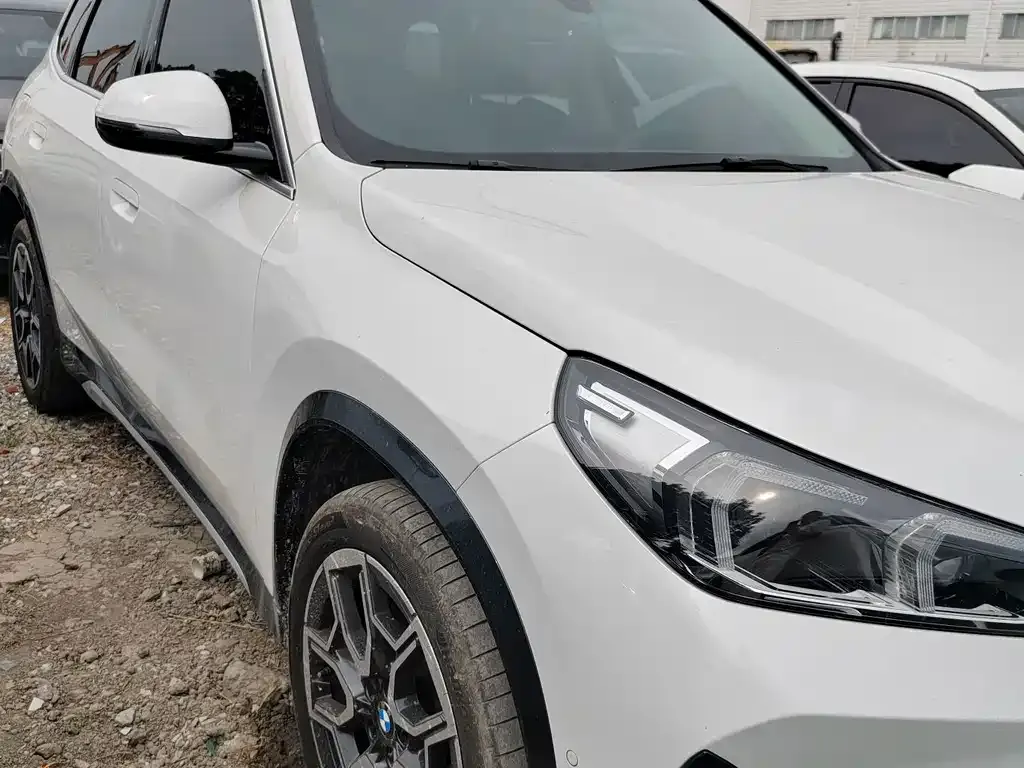 BMW X1 — фото 10