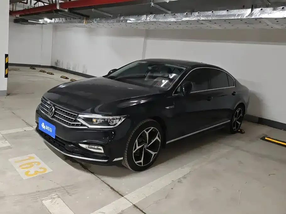 Volkswagen Magotan — фото 1