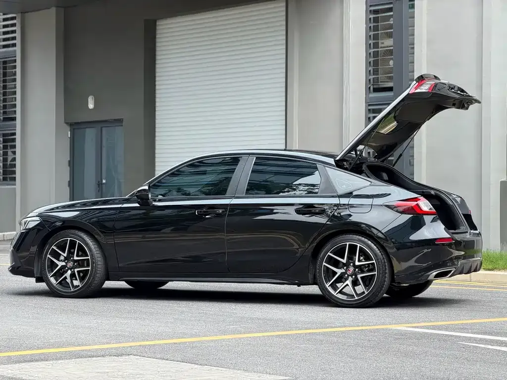 Honda Civic — фото 8